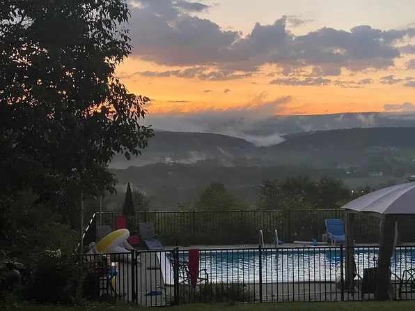 822 Semmels Hill Rd, Lehighton, PA 18235