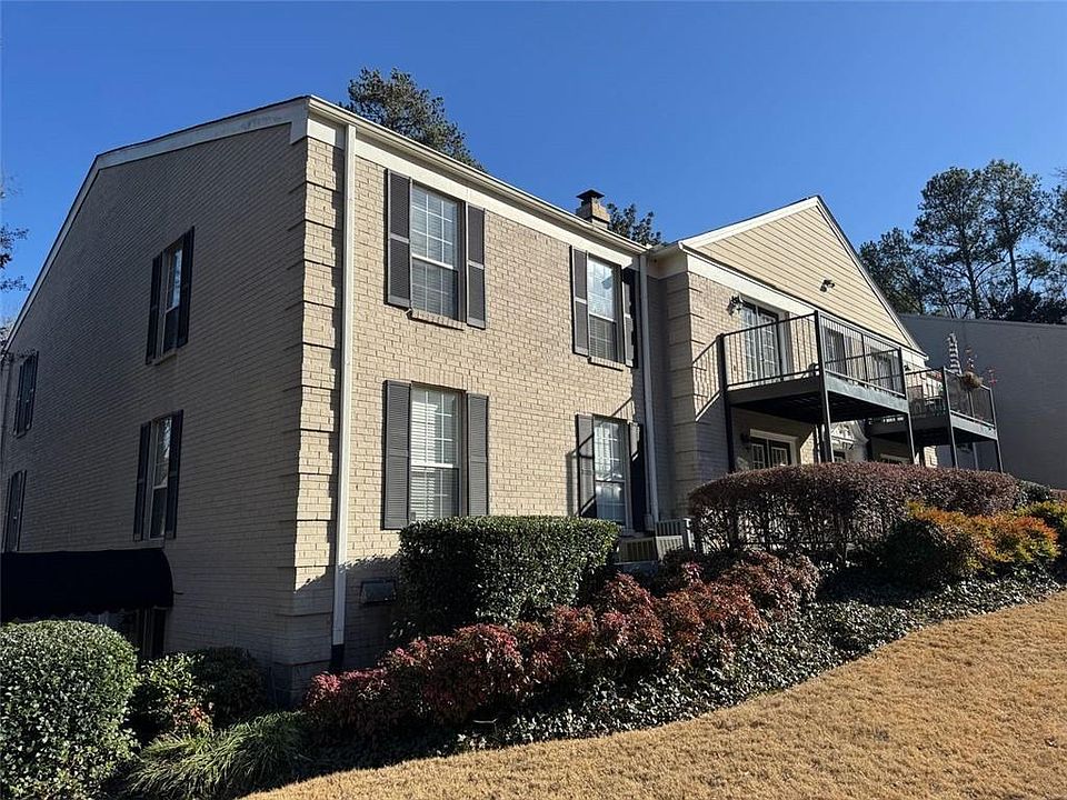 1st image of 3468 Essex Ave
