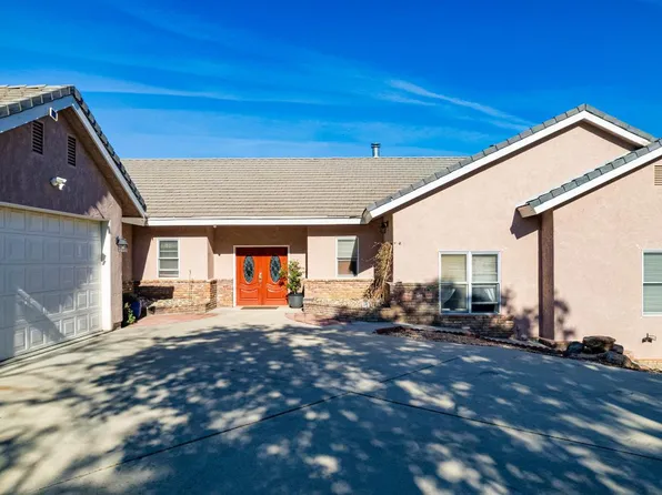 29400 Stallion Springs Dr, Tehachapi, CA 93561
