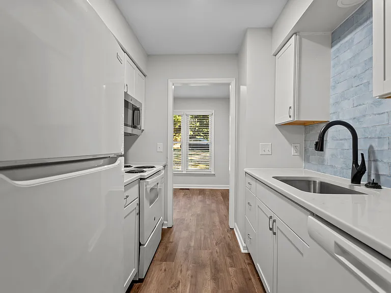 5375 Wayne St #C — Photo 14