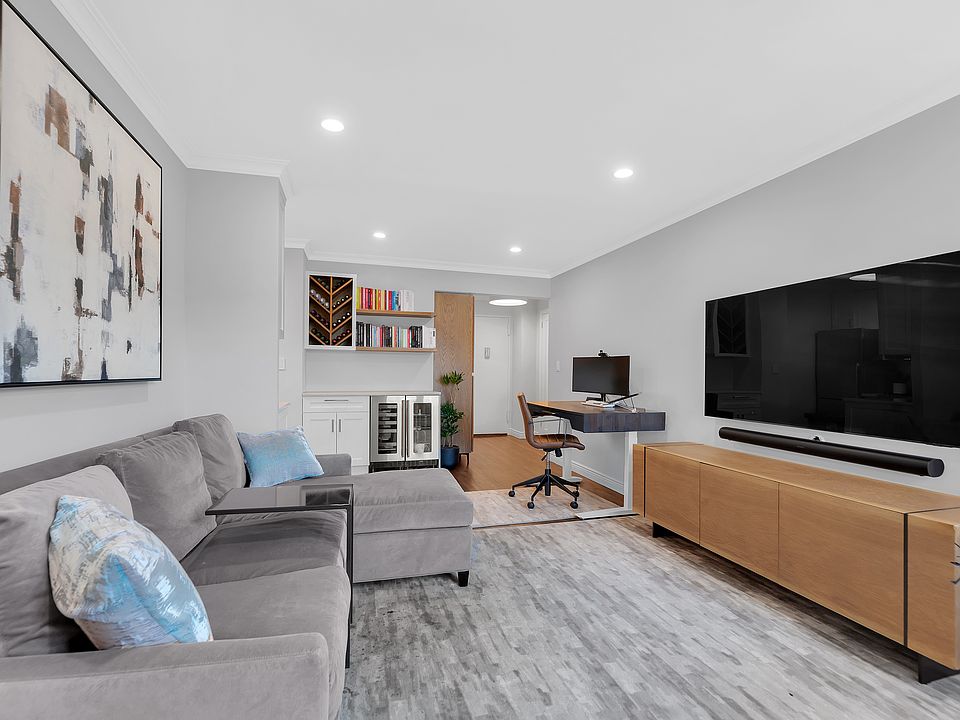 1st image of 350 Bleecker St APT 5C