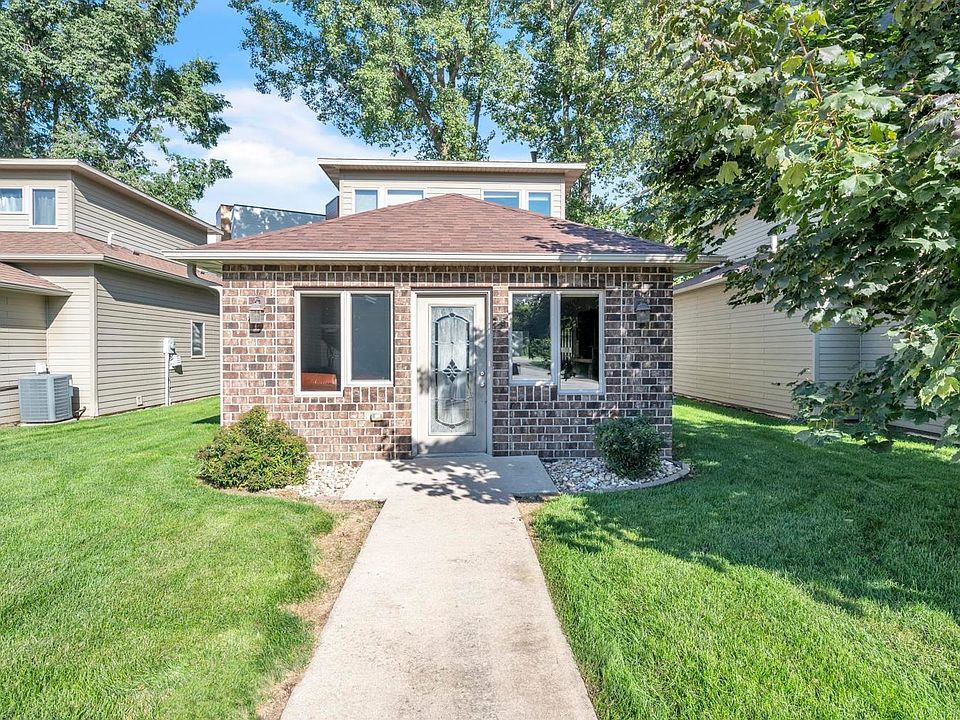 1st image of 342 Benit Dr Unit 15