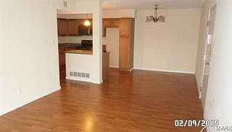 3rd image of 1380 Willow Brook Cv #5