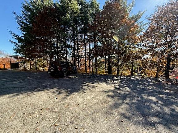 4th image of 355 Summit Road #5