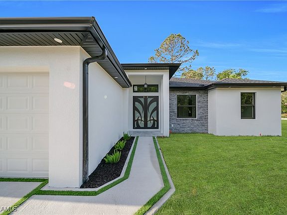 2nd image of 440 Parkdale Blvd