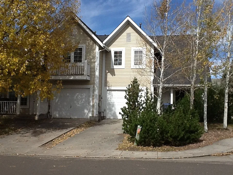 3 Bedroom, 2 Bathroom, Village Creek Townhome With 1 Car Attached Garage — Photo 1