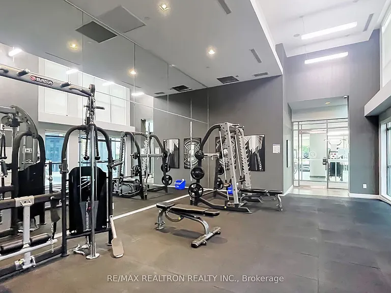 65 Oneida Cres #Penthouse 06 — Photo 38