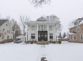 317 E Maumee St, Angola, IN 46703