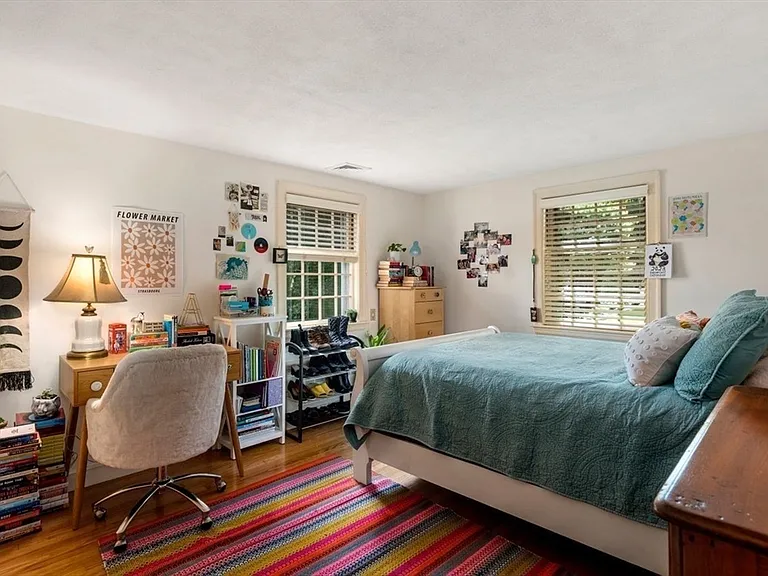 11 Nantucket Rd — Photo 17