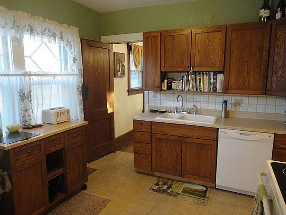 Remodeled 2007, All appliances stay