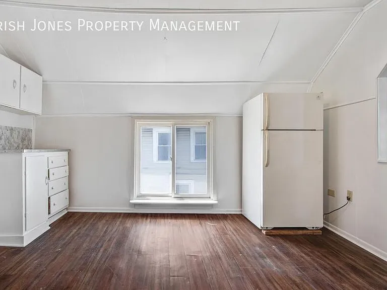 215 Thompson St #2 — Photo 8