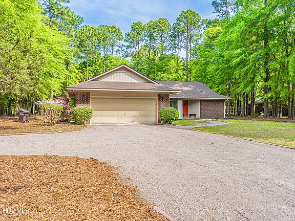 4th image of 340 Oakmont Circle