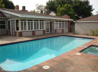 4900 Hayvenhurst Ave, Encino, CA 91436