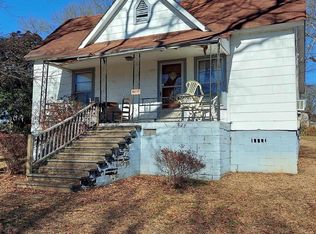 827 Spring St, Drayton, SC 29333