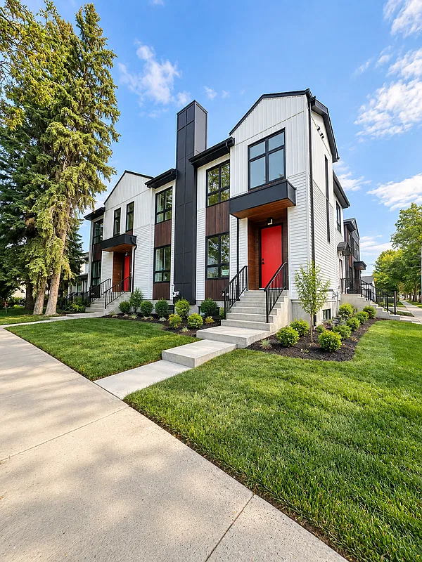 2 bed, 1.0 bath, 608 sqft, $1,350 — Photo 2