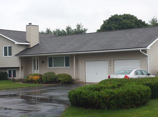 420 Alice Ln, Traverse City, MI 49685