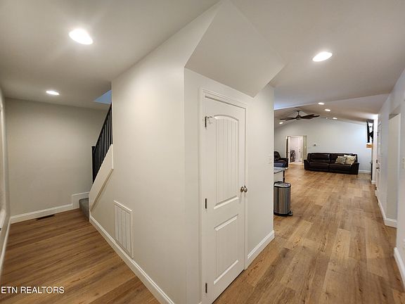 2nd image of 7137 Tipton Ln