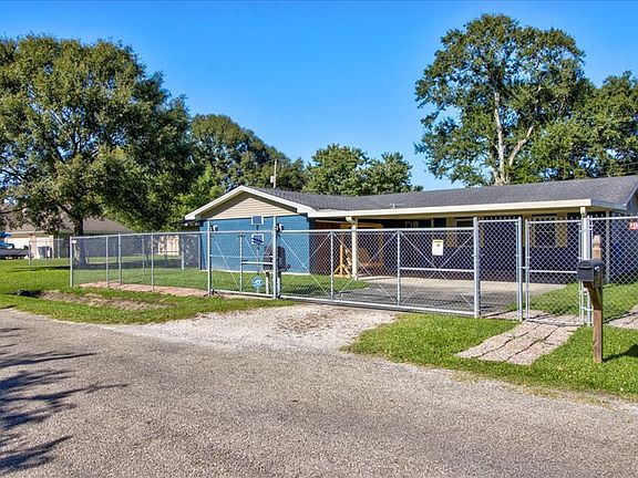 4th image of 4500 Karen Ln
