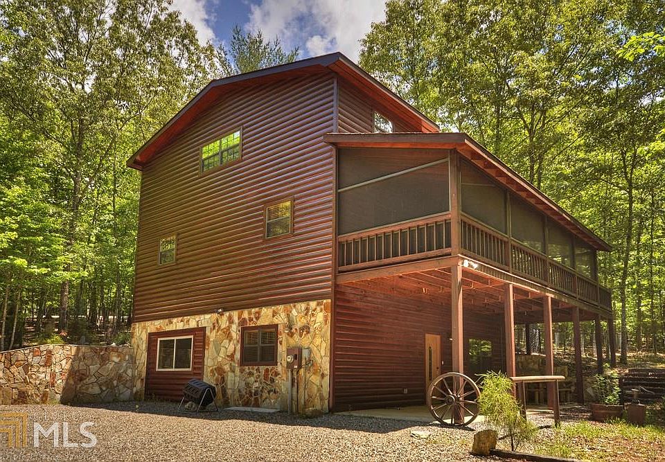 2nd image of 10 Cherry Lea Ln