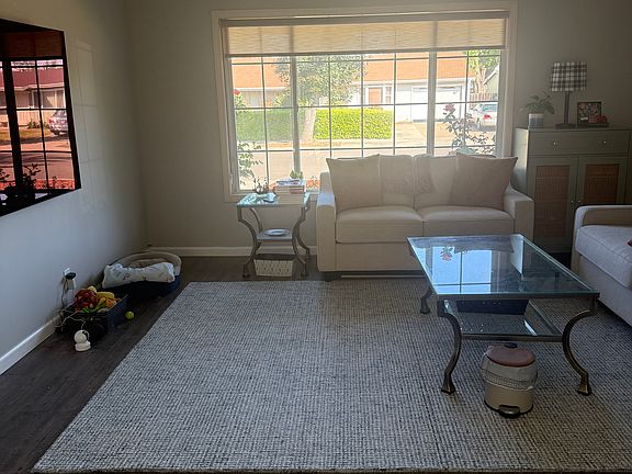 5th image of 1732 Fallbrook Ave