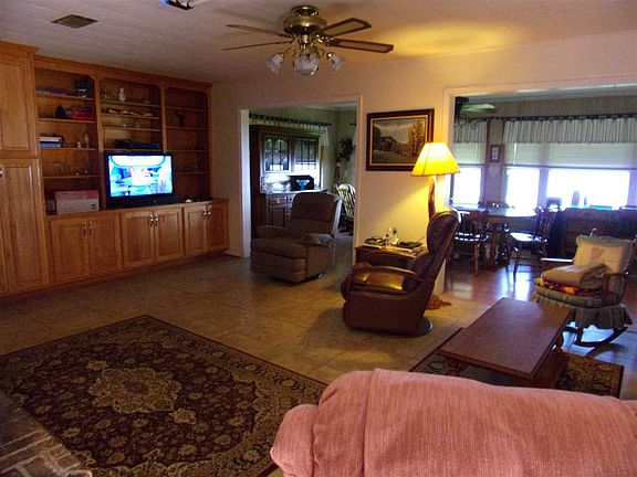 3rd image of 294 Clay Banks Dr