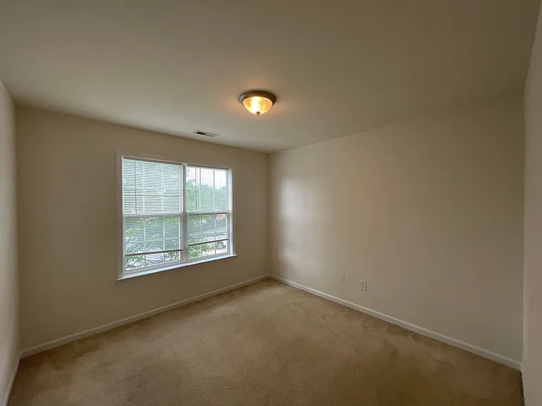 3005 Lanaken Ln — Photo 10