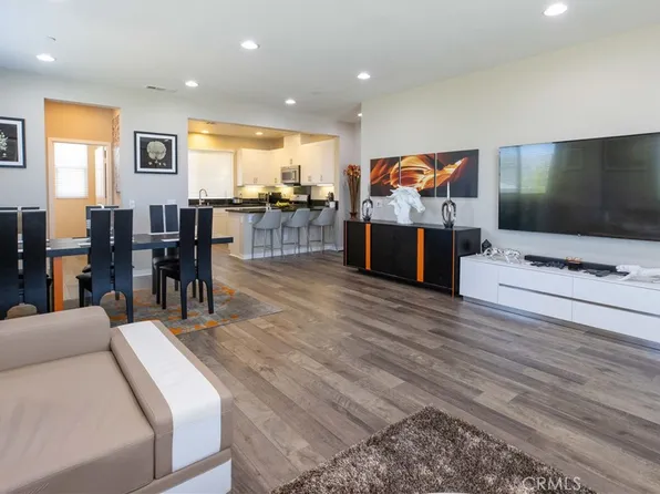 5786 Acacia Ln, Lakewood, CA 90712