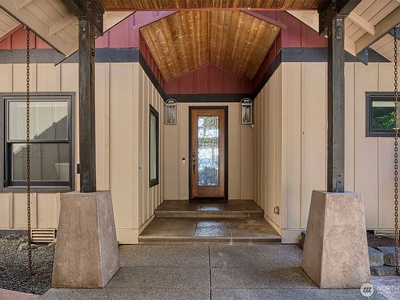 3rd image of 6254 Chico Way NW