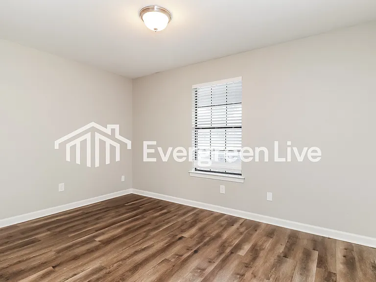 6440 Lavon Dr — Photo 17