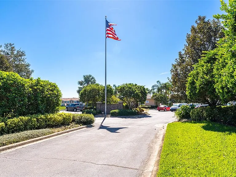 3827 Parkridge Cir #1-102 — Photo 44