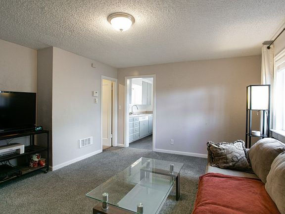 5th image of 6314 Fawcett Ave