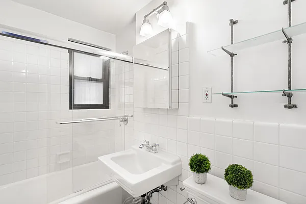 Sold by Martini Real Estate | media 13