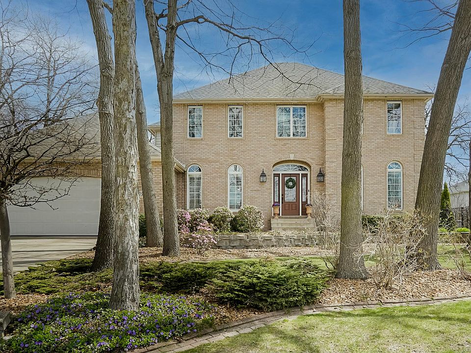1st image of 7541 Foxwood Dr