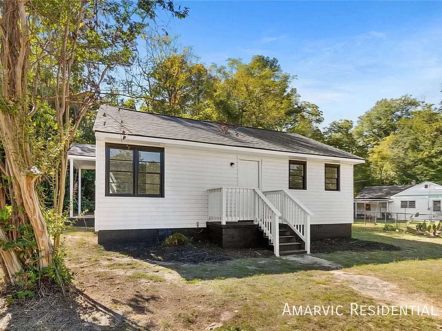 Amarvic Residential — Photo 2