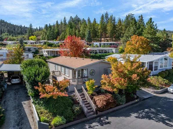 3955 S Stage Rd APT 52, Medford, OR 97501