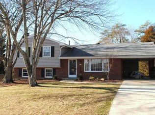 2427 Mimosa Dr, Lynchburg, VA 24503