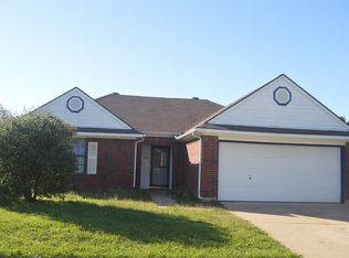 1202 Trenton Ln, Euless, TX 76040