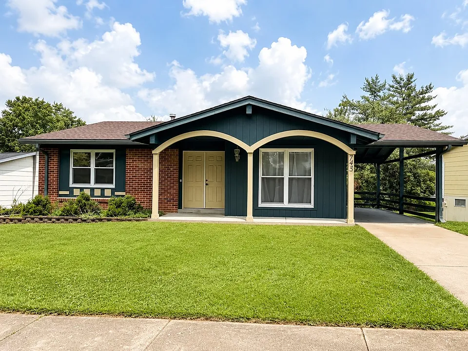 745 Woodrun Dr