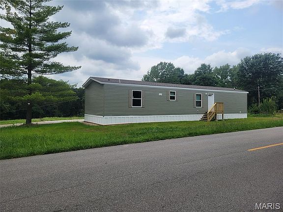 2nd image of 755 S Chantilly Rd