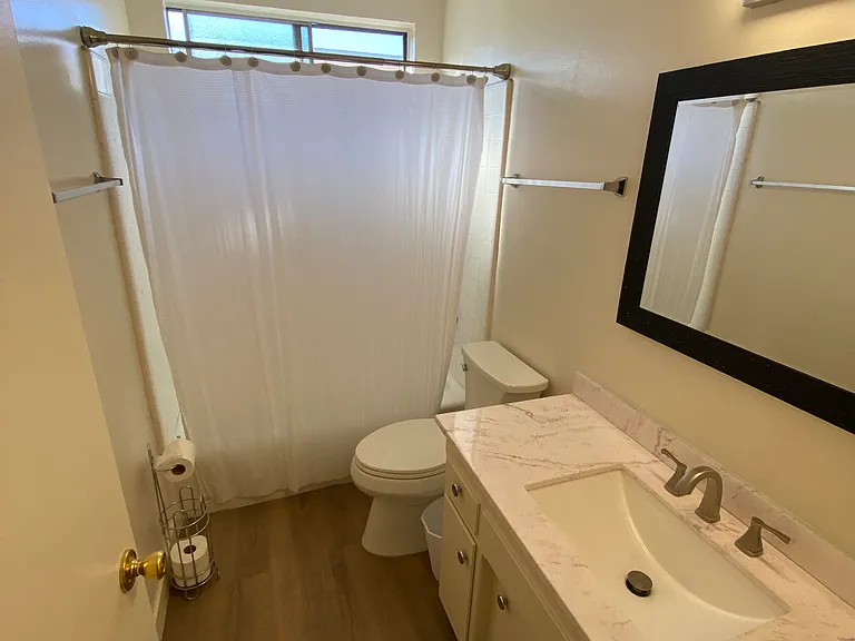 3526 Mentone Ave #7 — Photo 5