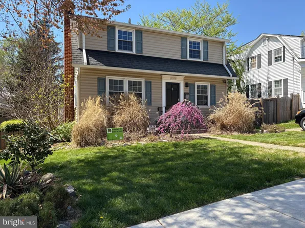 9906 Edward Ave, Bethesda, MD 20814