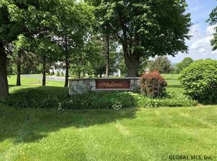 126 Meadows Dr, Melrose, NY 12121