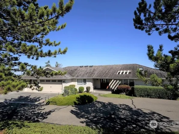 150 Quails Roost Road, Sequim, WA 98382