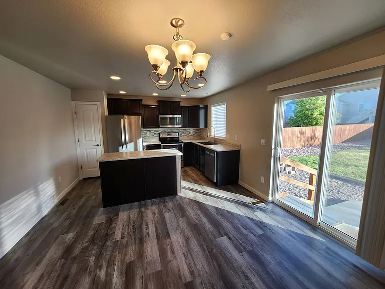 13432 Stone Valley Dr — Photo 3