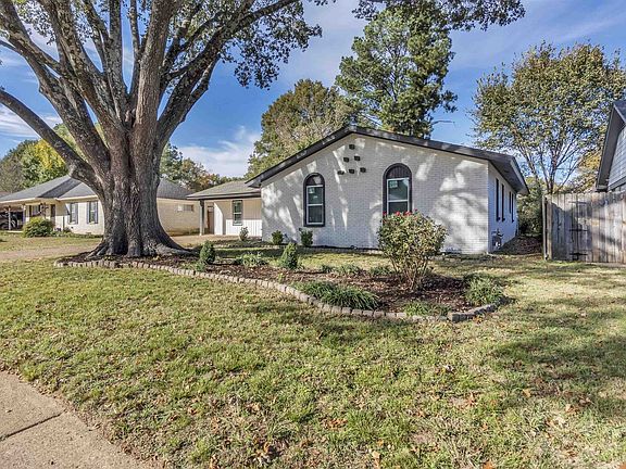 3rd image of 6336 Limewood Ave