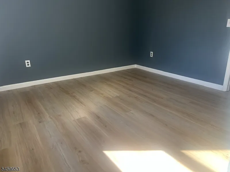 1 bed, 1.0 bath, $1,525 — Photo 3