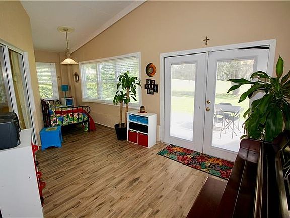 5th image of 2807 Harwood Ct