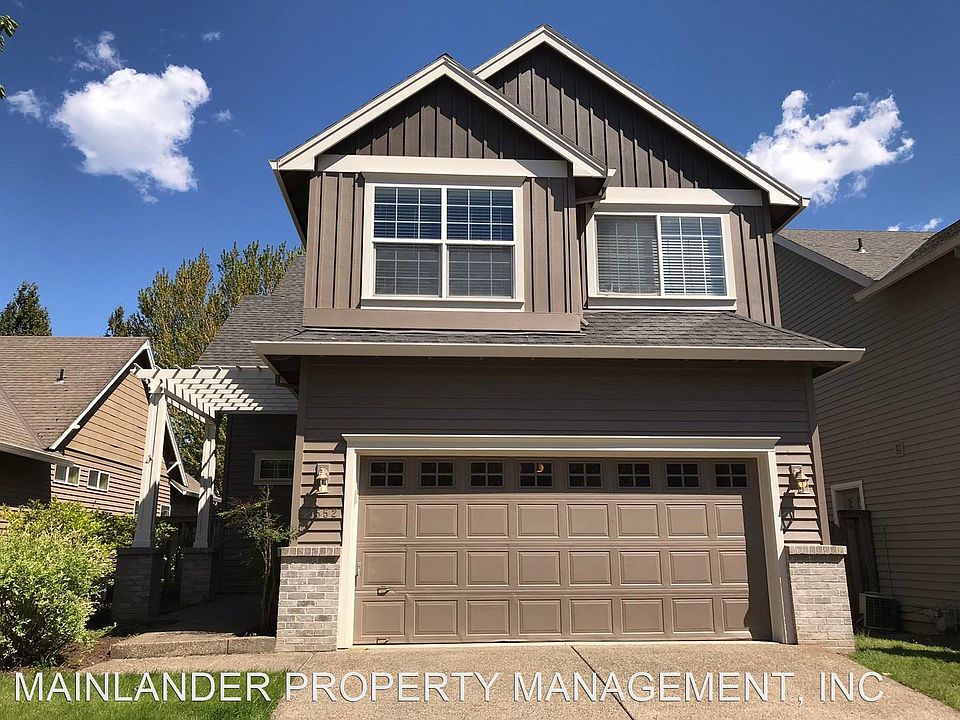 1st image of 1552 NE Glen Ellen Dr