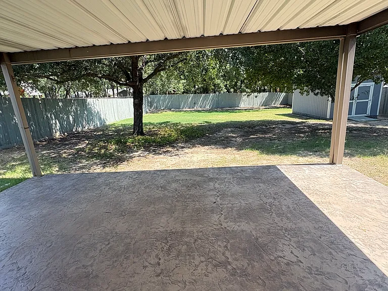 322 Dalhart Dr — Photo 34