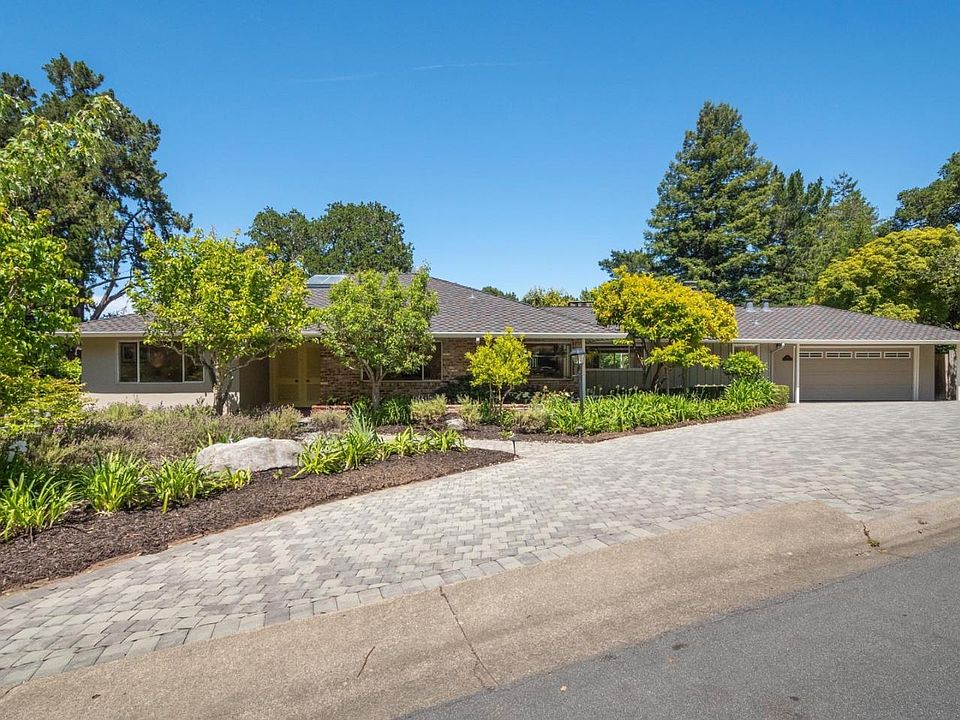 1st image of 40 Knightwood Ln